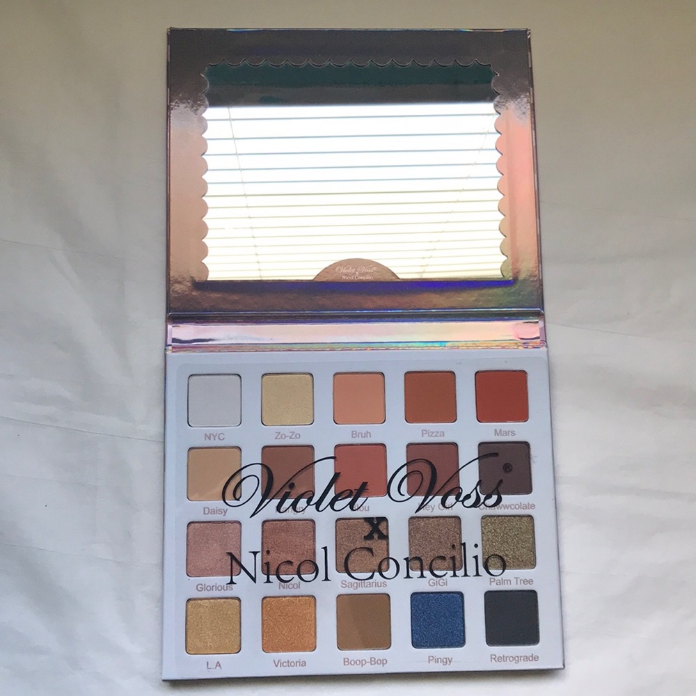Violet Voss x Nicol Concilio eyeshadow palette - Picture 4 of 7